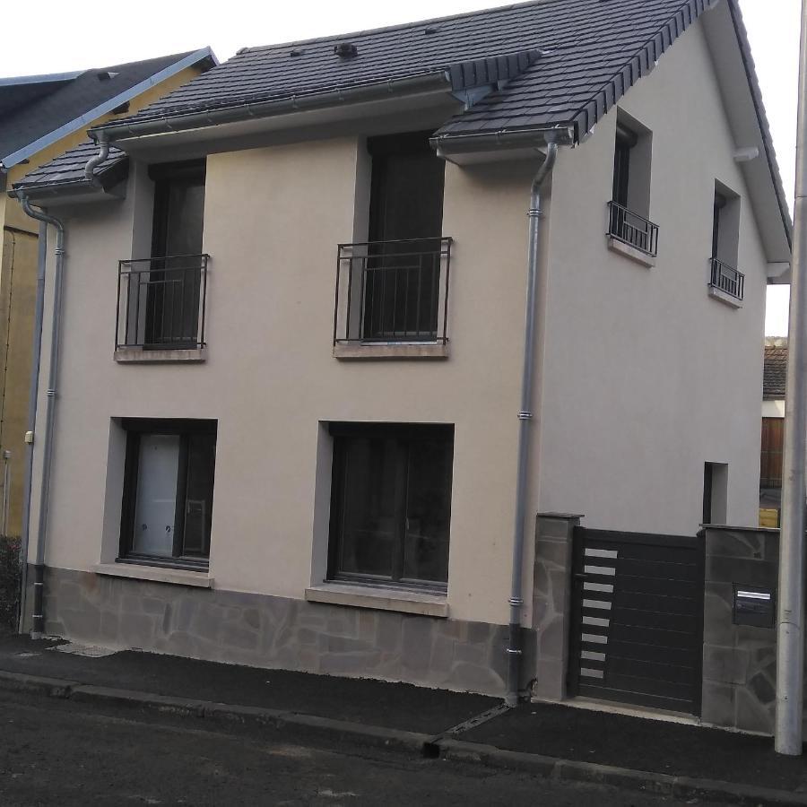 Le Petit Poucet Villa La Bourboule Bagian luar foto